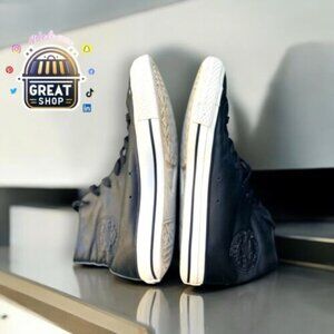 Converse Chuck Taylor Black Leather Hi Top Sneakers Men's Sz 7 Women's Sz 9